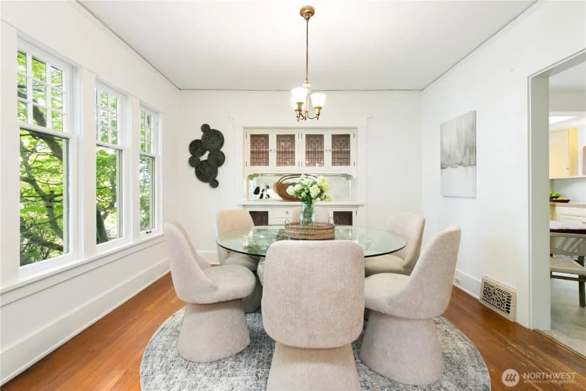 Property photo for 5018 Latona Avenue Ne, Seattle photo 11