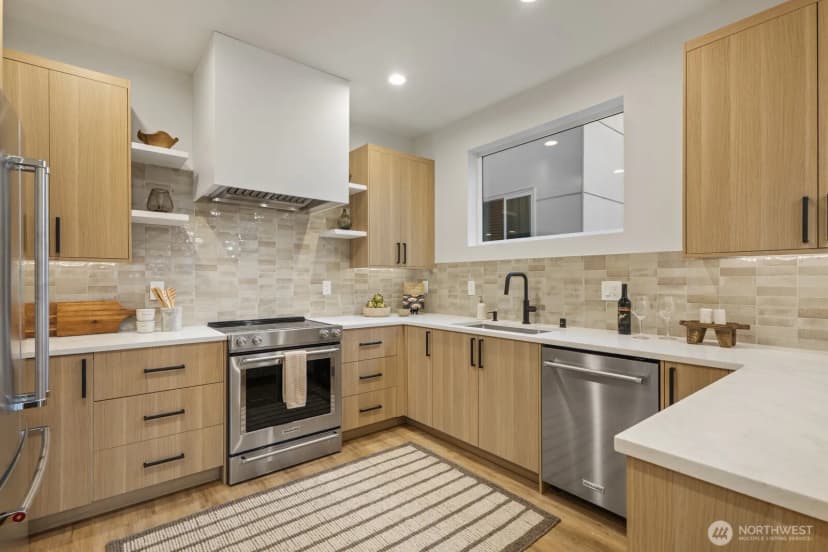 Property photo for 2769 59th Avenue Sw #b, Seattle photo 16