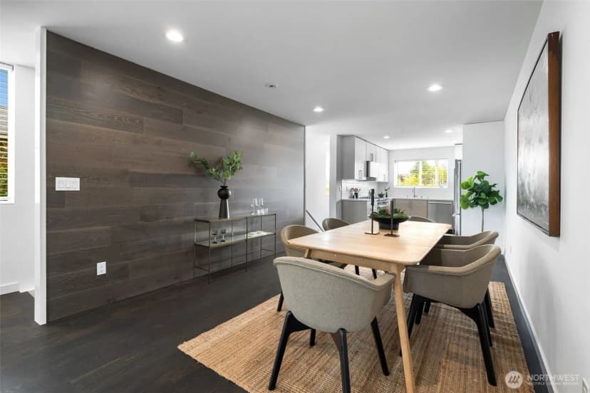 Property photo for 705 20th Place S #a, Seattle photo 8