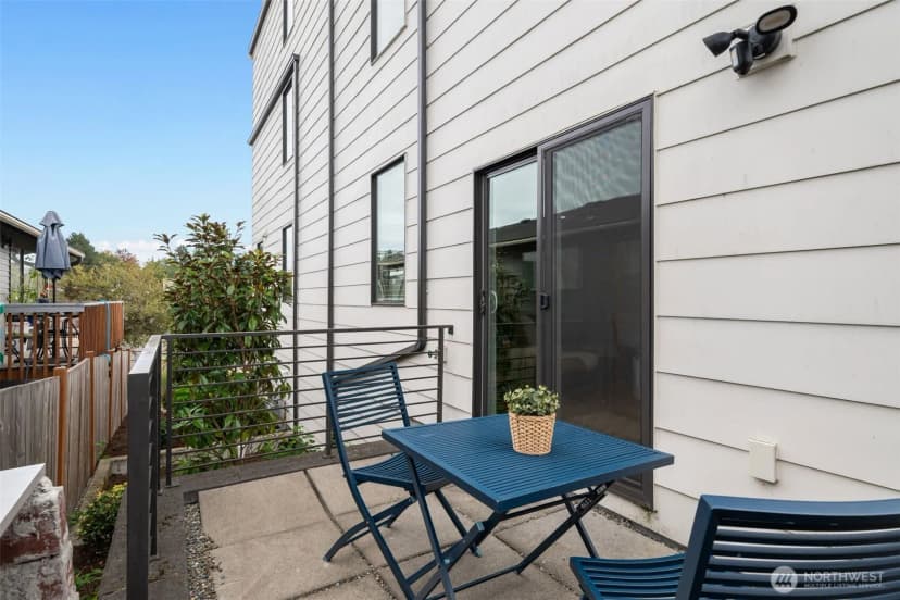 Property photo for 705 20th Place S #a, Seattle photo 12