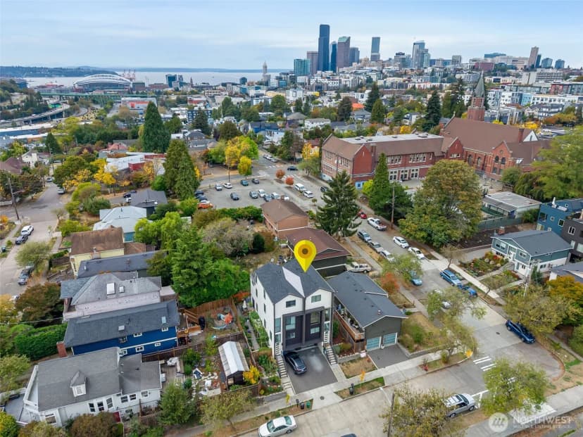 Property photo for 705 20th Place S #a, Seattle photo 32