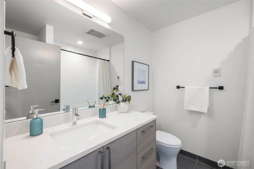 Property photo for 705 20th Place S #a, Seattle photo 22