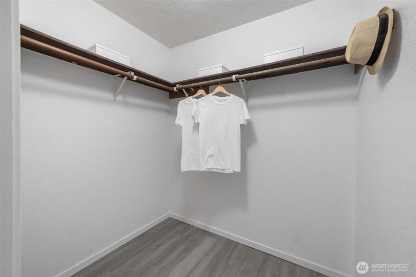 Property photo for 11618 100th Avenue Ne #111, Kirkland photo 13