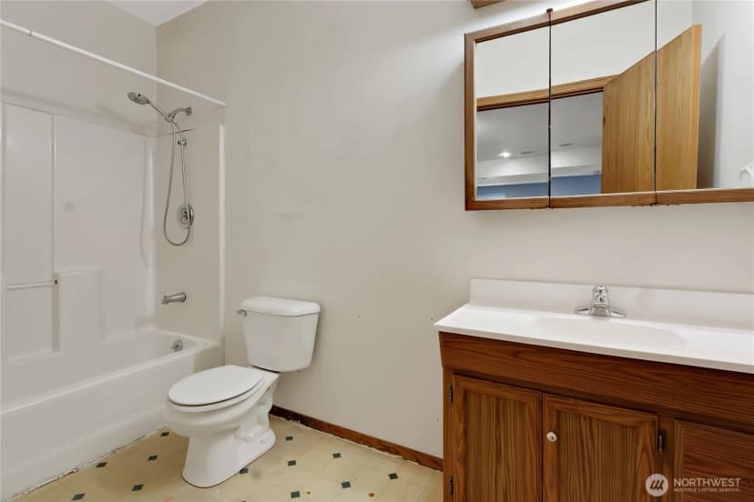 Property photo for 1909 S 375th Street, Federal Way photo 17