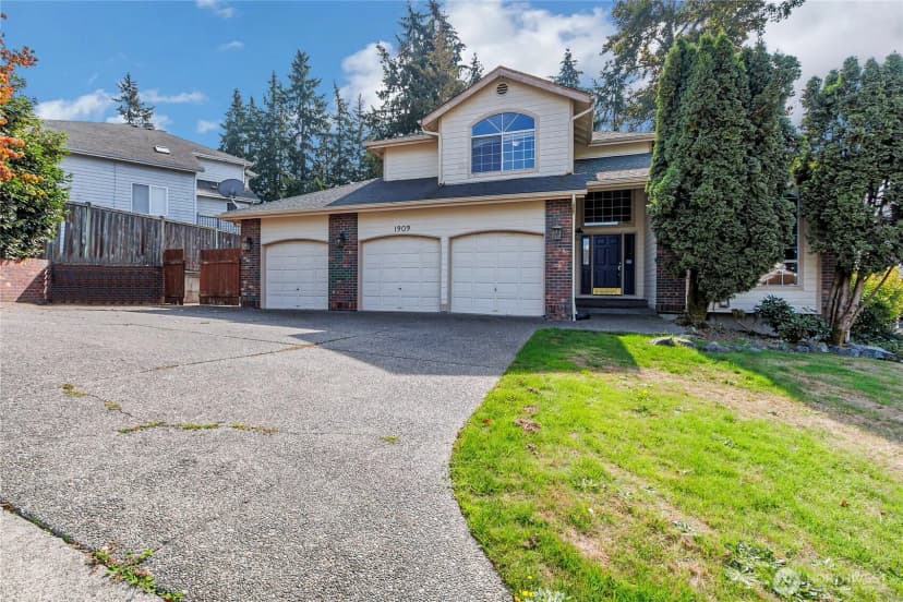 Property photo for 1909 S 375th Street, Federal Way photo 36