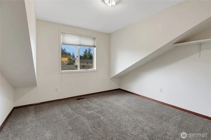 Property photo for 1909 S 375th Street, Federal Way photo 25
