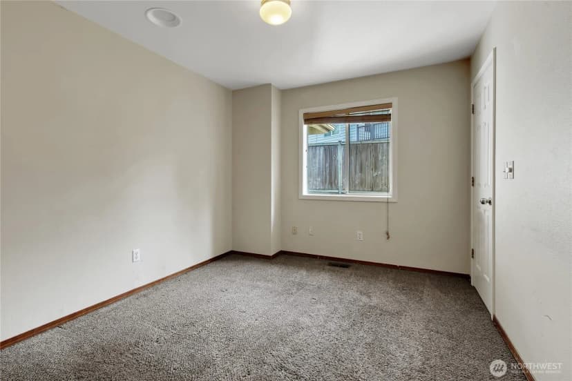 Property photo for 1909 S 375th Street, Federal Way photo 15