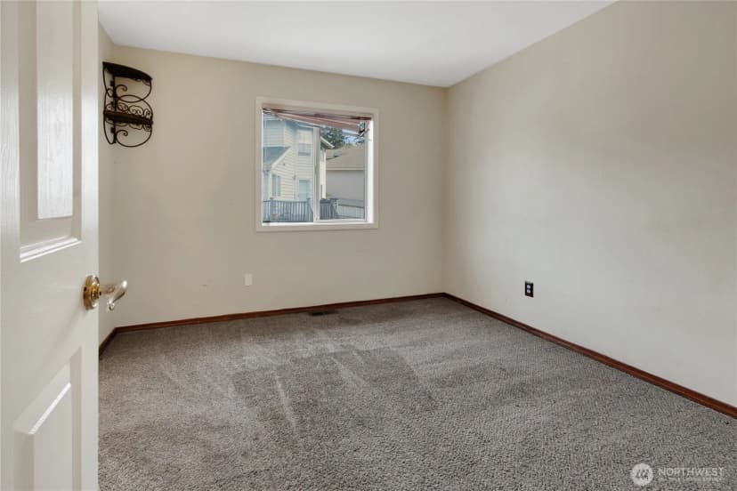 Property photo for 1909 S 375th Street, Federal Way photo 29