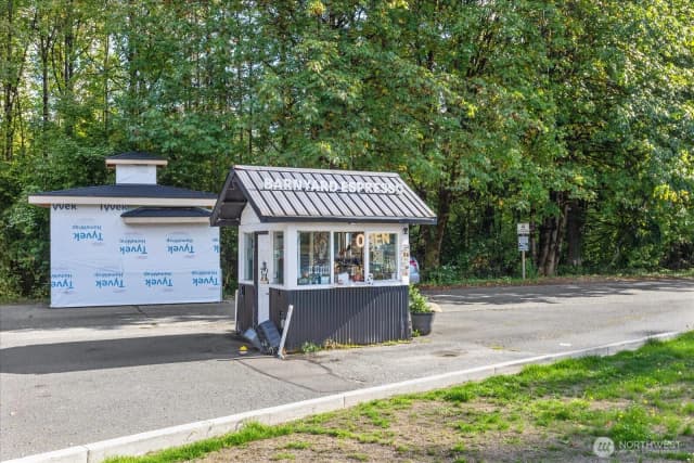 Property photo for 19201 Ne Woodinville Duvall Road, Woodinville photo 4
