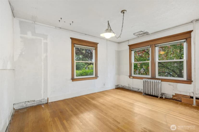 Property photo for 516 E Thomas Street #202, Seattle photo 17