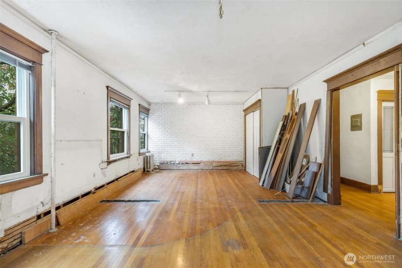 Property photo for 516 E Thomas Street #202, Seattle photo 13