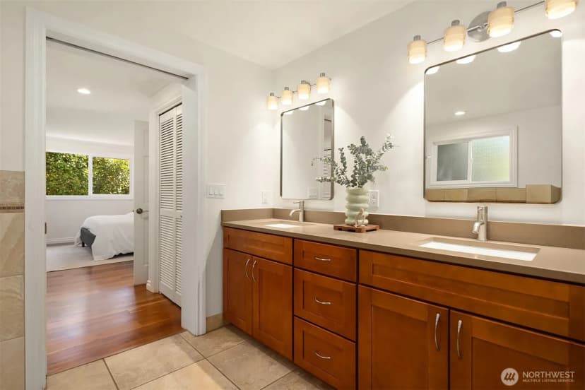 Property photo for 500 Waverly Way, Kirkland photo 17