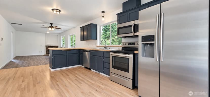 Property photo for 9008 138th Street E, Puyallup photo 8