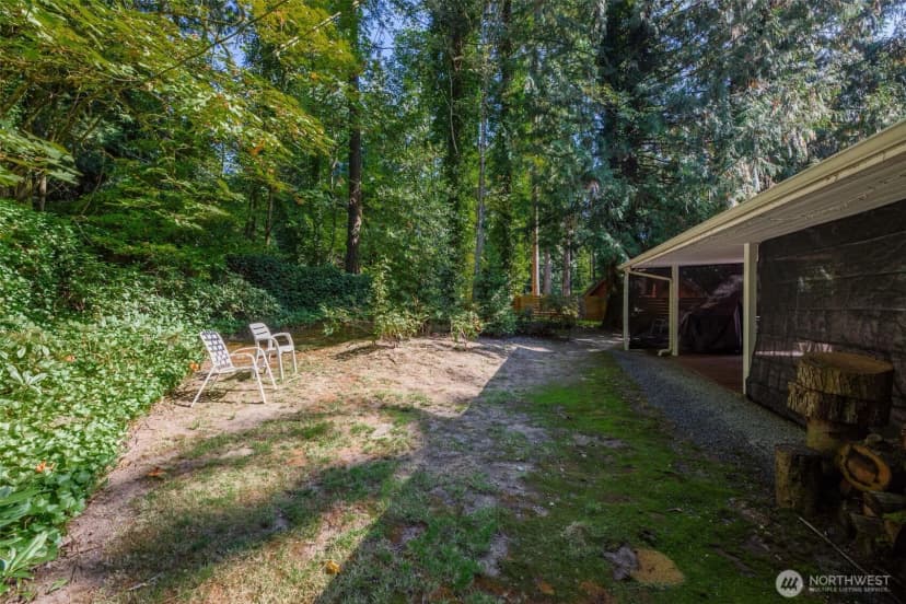 Property photo for 12832 Holiday Drive Ne, Kirkland photo 33