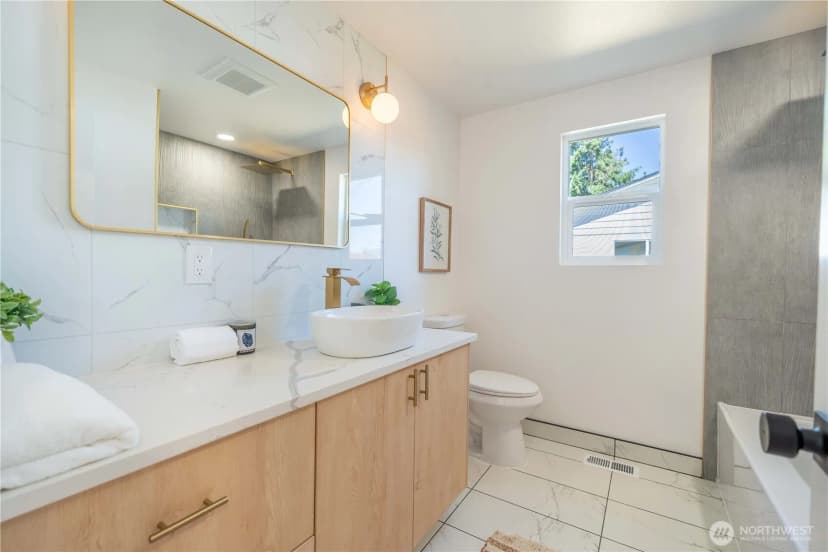 Property photo for 1101 Tule Lake Road S, Tacoma photo 30