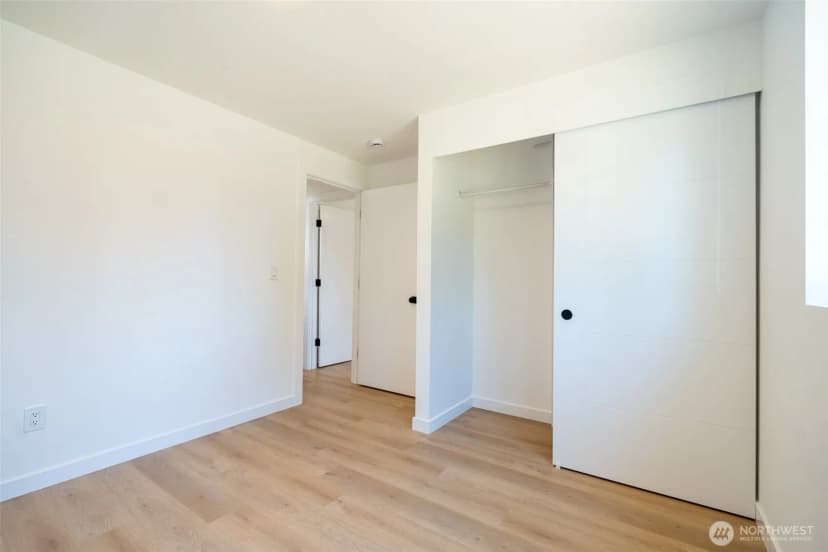 Property photo for 1101 Tule Lake Road S, Tacoma photo 19