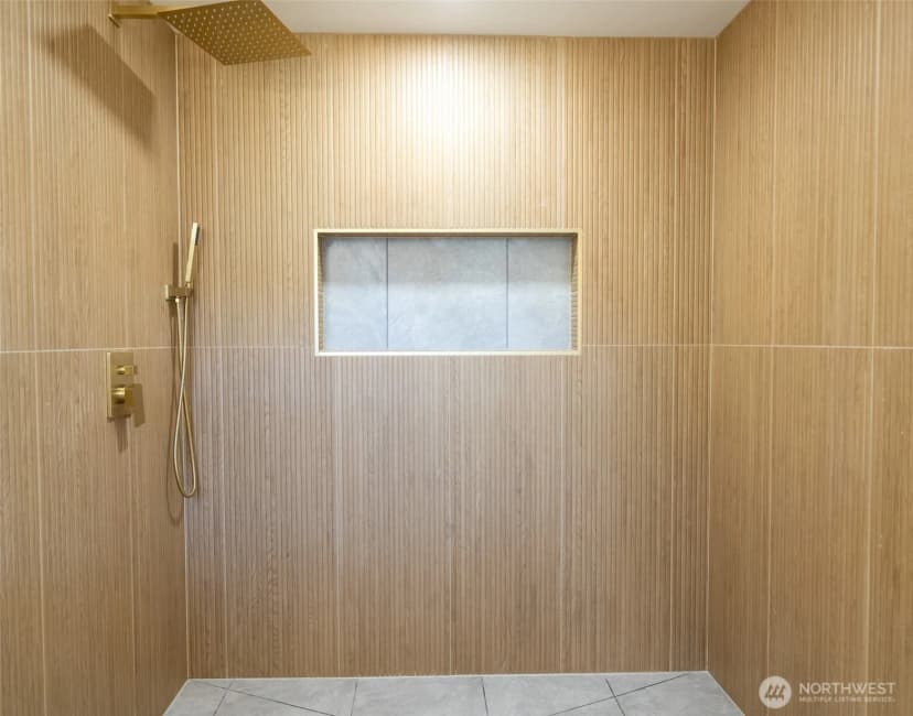 Property photo for 1101 Tule Lake Road S, Tacoma photo 18