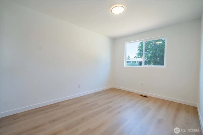 Property photo for 1101 Tule Lake Road S, Tacoma photo 34