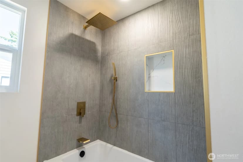 Property photo for 1101 Tule Lake Road S, Tacoma photo 32