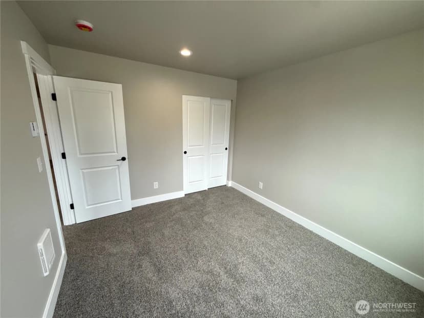 Property photo for 3711 W E Street, Bremerton photo 10