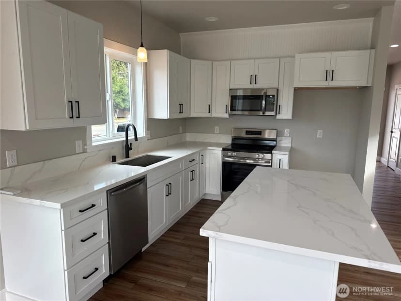 Property photo for 3711 W E Street, Bremerton photo 7