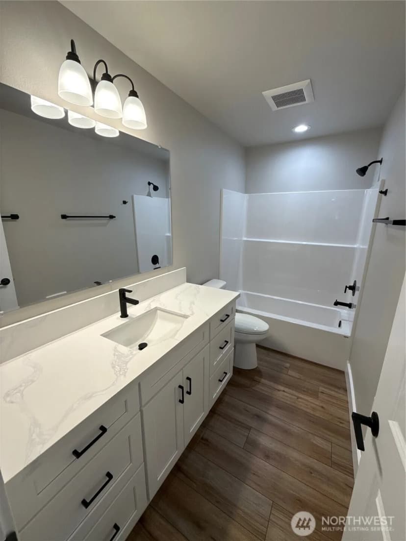 Property photo for 3711 W E Street, Bremerton photo 13