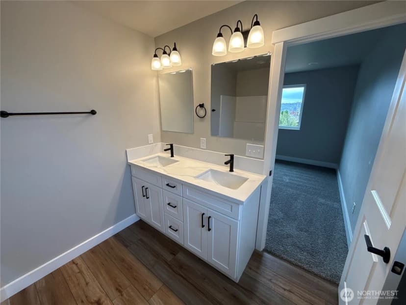 Property photo for 3711 W E Street, Bremerton photo 16
