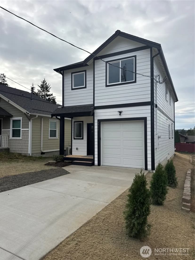 Property photo for 3711 W E Street, Bremerton photo 2