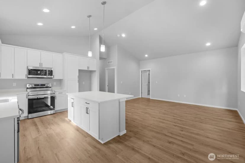 Property photo for 20425 44th Avenue Nw #1b, Stanwood photo 7