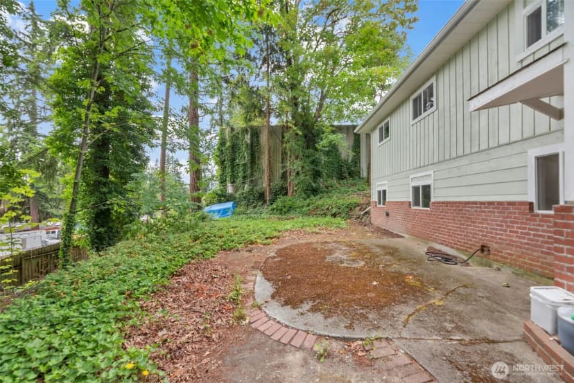 Property photo for 18929 Highway 99, Lynnwood photo 11