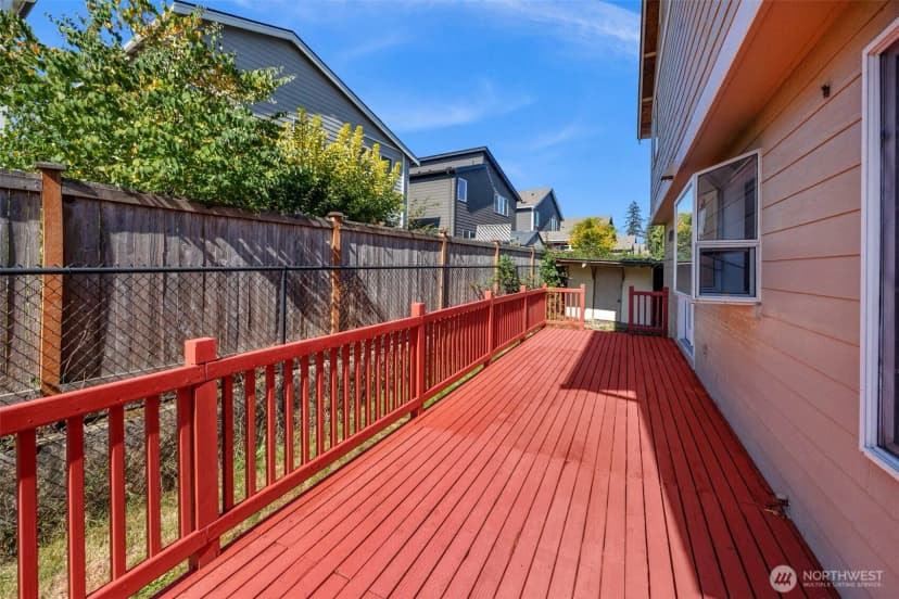 Property photo for 17628 27th Avenue Ne, Marysville photo 19