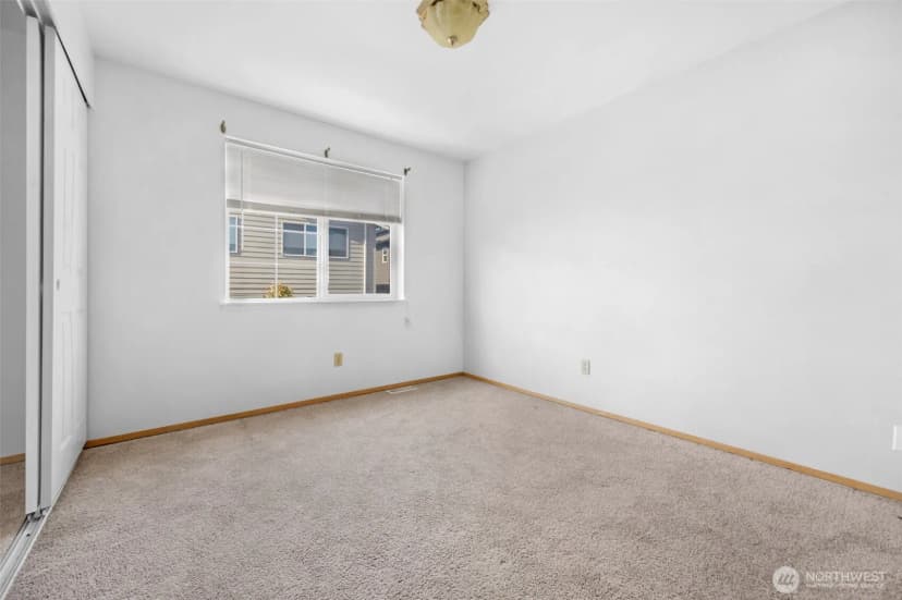 Property photo for 17628 27th Avenue Ne, Marysville photo 11