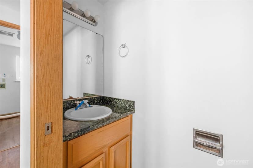 Property photo for 17628 27th Avenue Ne, Marysville photo 16
