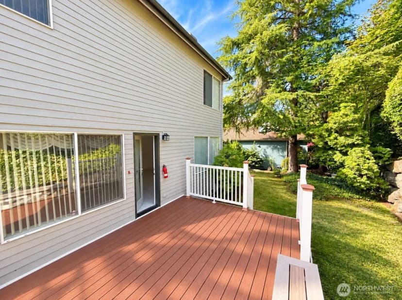 Property photo for 831 41st Place, Everett photo 16