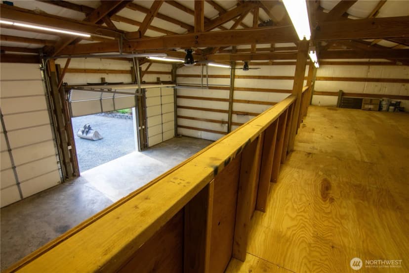 Property photo for 16617 Jim Creek Road, Arlington photo 18