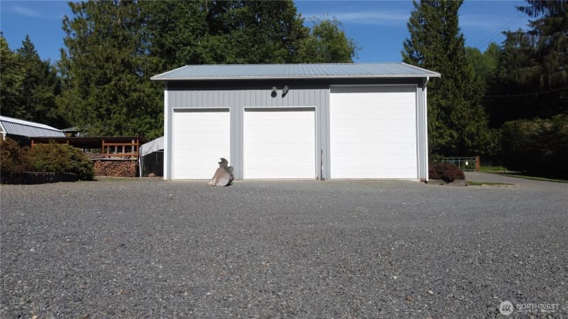 Property photo for 16617 Jim Creek Road, Arlington photo 11