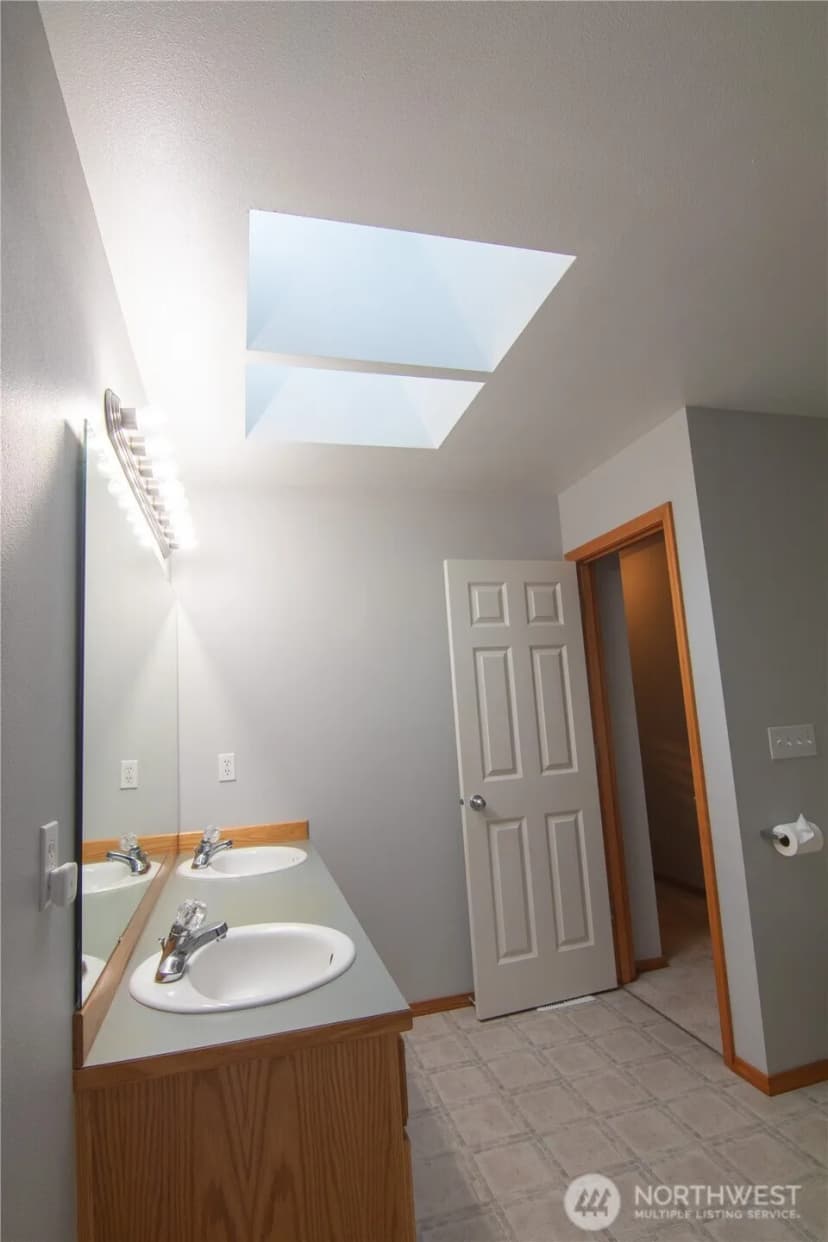 Property photo for 16617 Jim Creek Road, Arlington photo 29