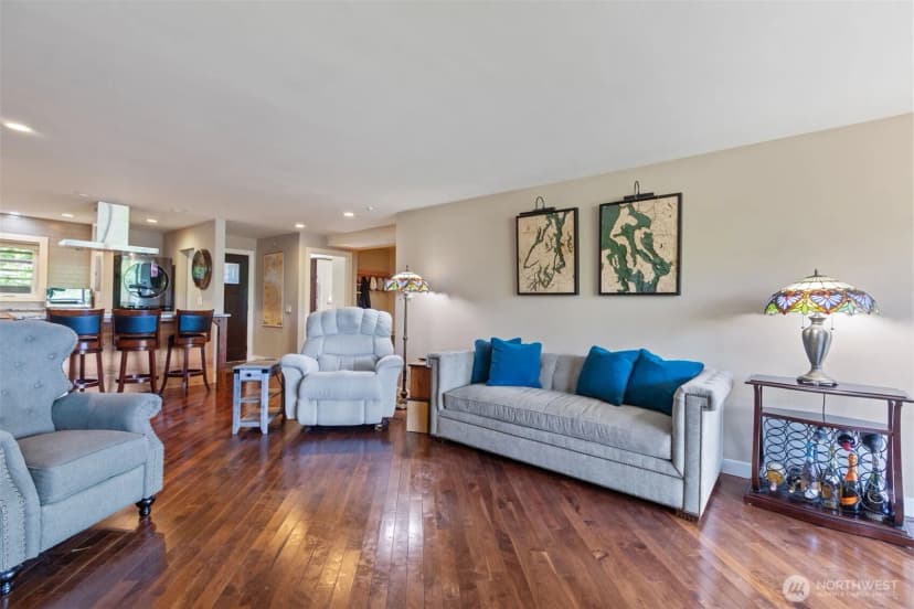 Property photo for 10903 Glen Acres Drive S #b, Seattle photo 9