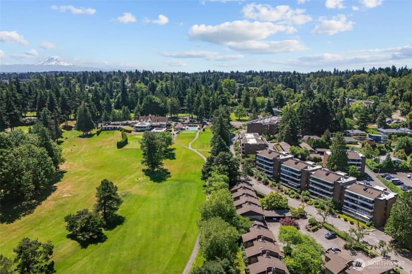 Property photo for 10903 Glen Acres Drive S #b, Seattle photo 35