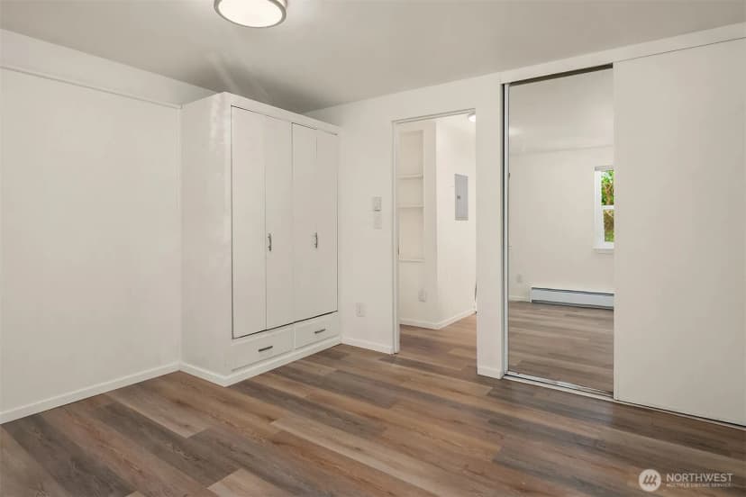 Property photo for 2239 Yale Avenue E, Seattle photo 23