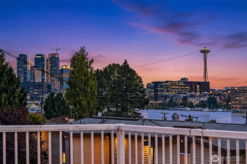 Property photo for 2239 Yale Avenue E, Seattle photo 37