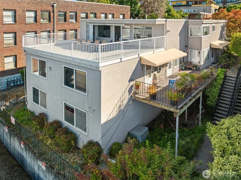 Property photo for 2239 Yale Avenue E, Seattle photo 33