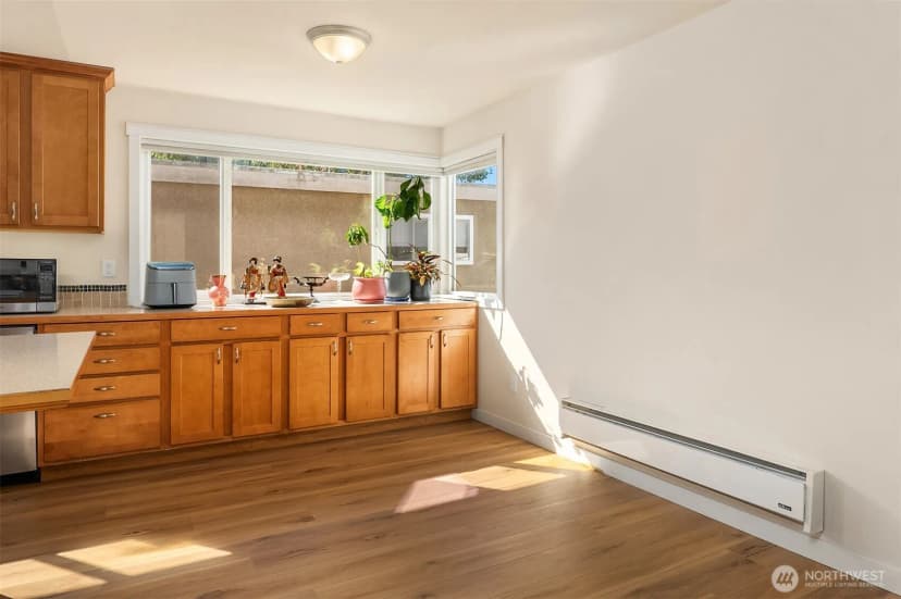 Property photo for 2239 Yale Avenue E, Seattle photo 10