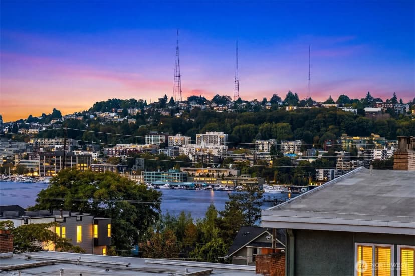 Property photo for 2239 Yale Avenue E, Seattle photo 39