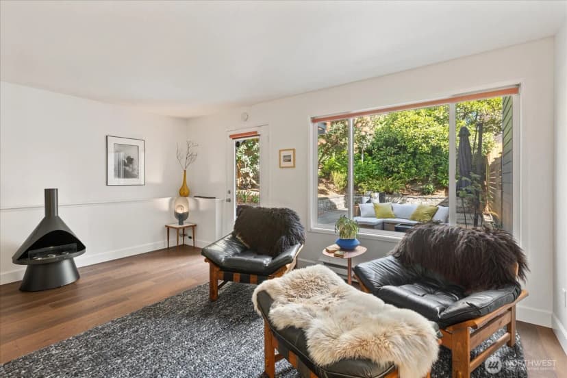 Property photo for 116 17th Avenue #d, Seattle photo 10