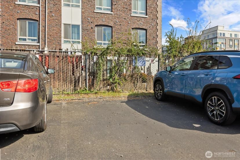 Property photo for 116 17th Avenue #d, Seattle photo 27