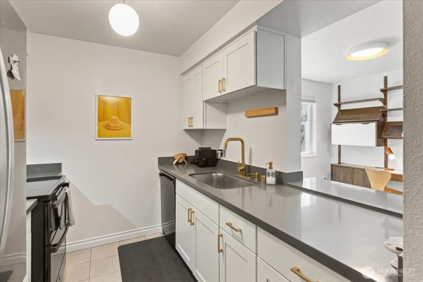 Property photo for 116 17th Avenue #d, Seattle photo 13