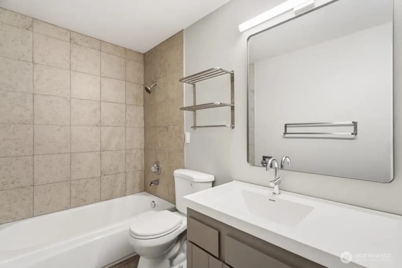 Property photo for 7914 206th Place Sw, Edmonds photo 18