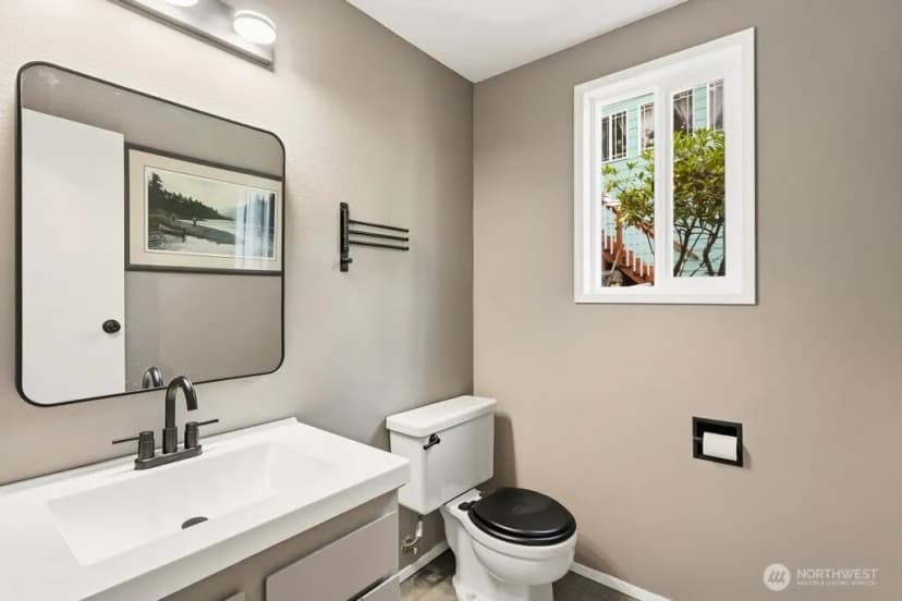 Property photo for 7914 206th Place Sw, Edmonds photo 13
