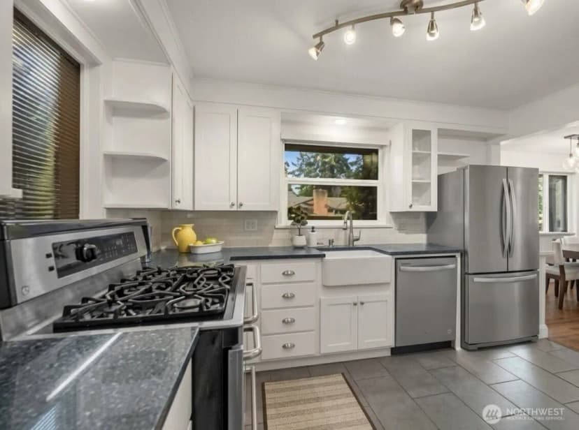 Property photo for 12703 4th Avenue Nw, Seattle photo 9